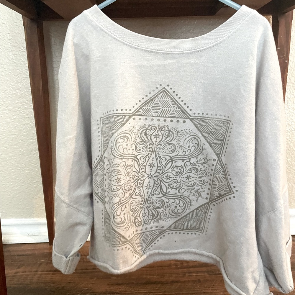 Cropped White graphic tee